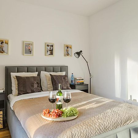 Charming apartment on Drewnowska 43a Łódź Exteriör bild